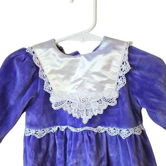 Vintage Baby Velour Romper Size 6M Purple Lace Collar Little Me - Picture 2 of 7